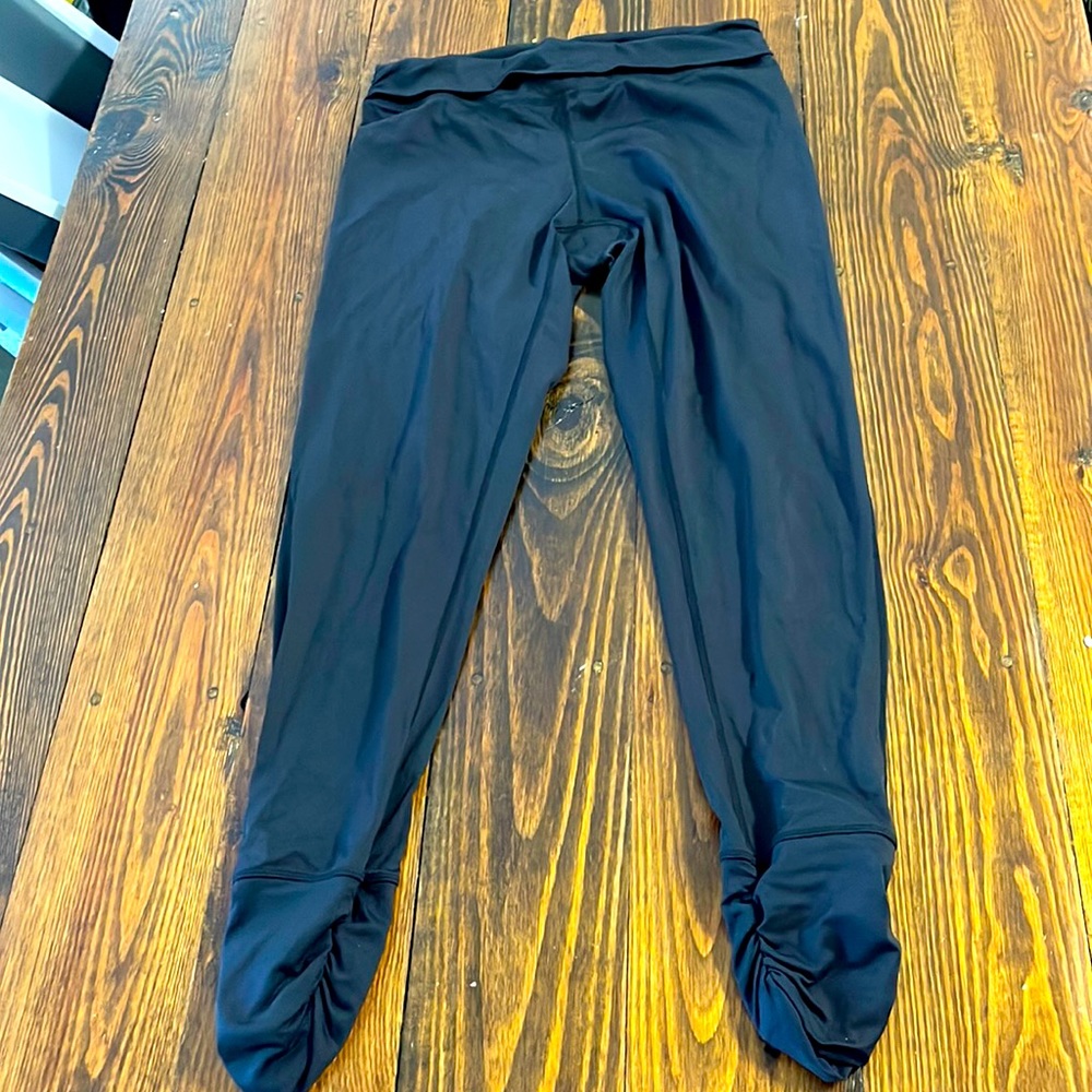 REI leggings black cinched ankles